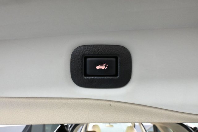 Used 2014 Nissan Rogue SL w/ SL Premium Package FWD image 35