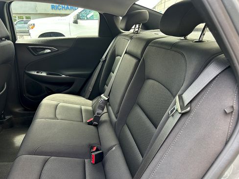 Used 2024 Chevrolet Malibu LT FWD image 14