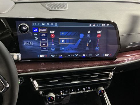 New 2026 Chevrolet Traverse Z71 w/ Enhanced Driving Package image 29