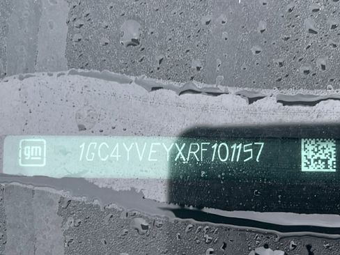 Used 2024 Chevrolet Silverado 3500 High Country w/ High Country Premium Package image 3