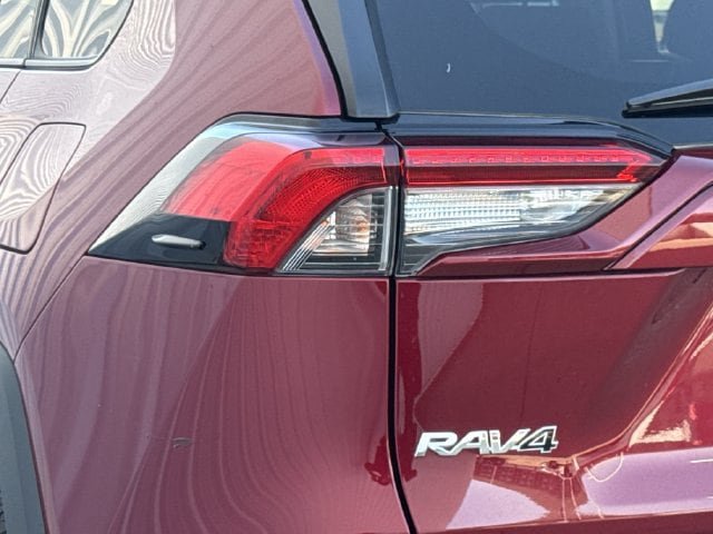 Used 2025 Toyota RAV4 XLE FWD image 6