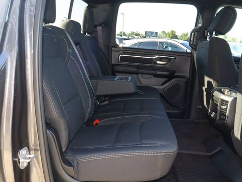 Used 2025 RAM 1500 Big Horn AWD/4WD image 23