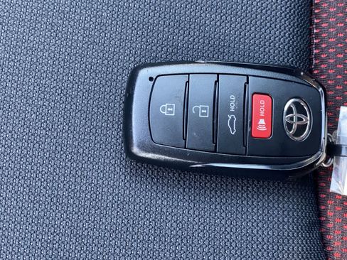 Certified 2025 Toyota Corolla SE image 39