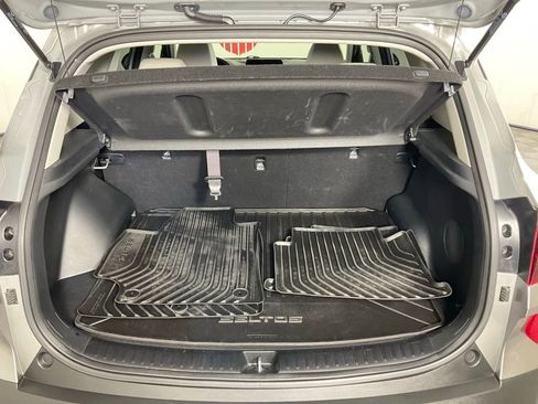 Used 2021 Kia Seltos SX w/ SX Sunroof Package image 11