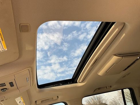 Used 2016 GMC Yukon XL Denali w/ Open Road Package image 25