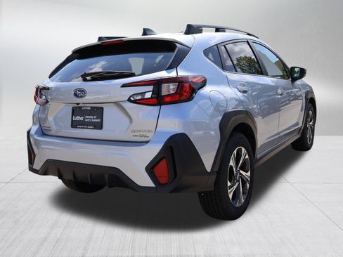 Used 2025 Subaru Crosstrek 2.5i Premium AWD/4WD image 7