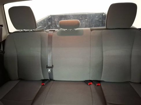 Used 2021 RAM 1500 Classic SLT AWD/4WD image 32