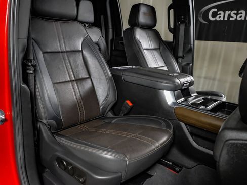 Used 2024 Chevrolet Silverado 2500 High Country w/ Technology Package AWD/4WD image 30