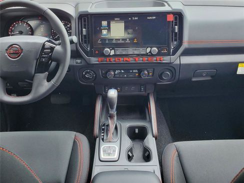 New 2026 Nissan Frontier PRO-4X w/ Pro-4x Convenience Package image 14