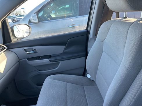 Used 2016 Honda Odyssey LX image 9