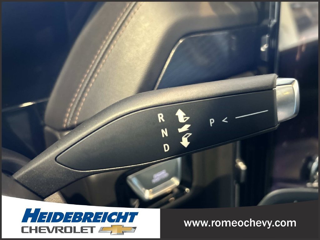 Used 2025 GMC Yukon AT4 w/ AT4 Premium Plus Package AWD/4WD image 27