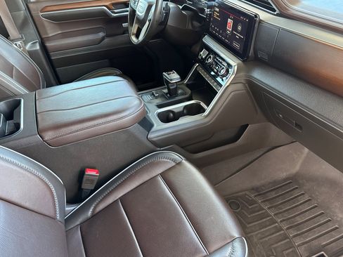 Used 2023 GMC Sierra 1500 Denali w/ Technology Package image 19