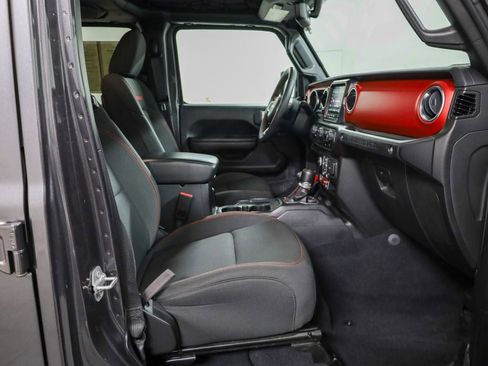 Used 2023 Jeep Wrangler Unlimited Rubicon AWD/4WD image 19