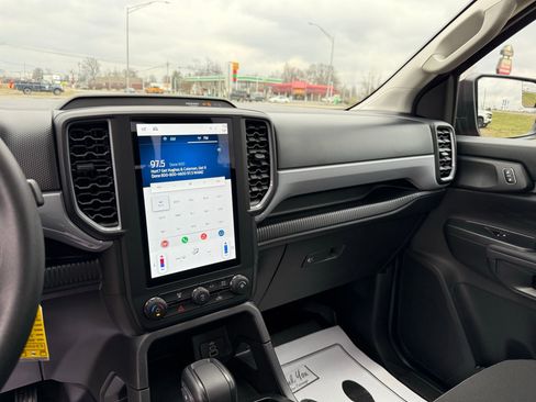 Used 2025 Ford Ranger XL w/ Trailer Tow Package image 50