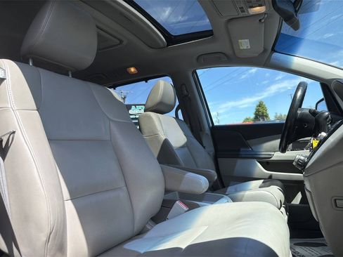 Used 2013 Honda Odyssey Touring image 15