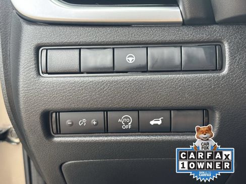 Certified 2025 Nissan Rogue SV AWD/4WD image 33