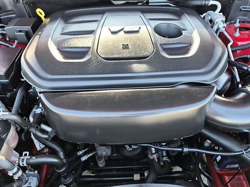 Used 2018 Dodge Durango GT AWD/4WD image 36
