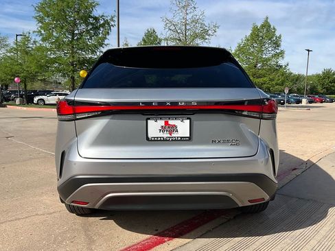 Used 2024 Lexus RX 350 w/ Technology Package image 7