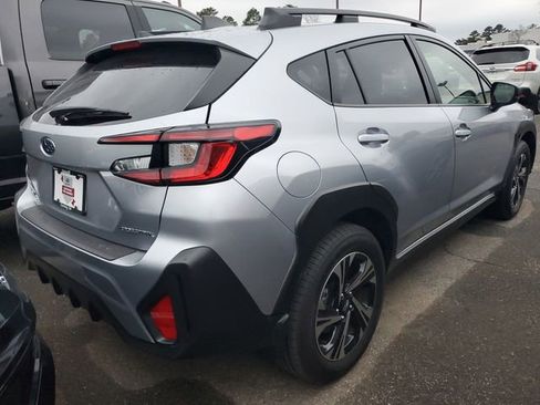 Used 2025 Subaru Crosstrek 2.0i Premium w/ Popular Package #4 image 9