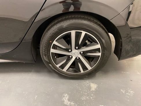 Used 2024 Honda Civic LX image 28