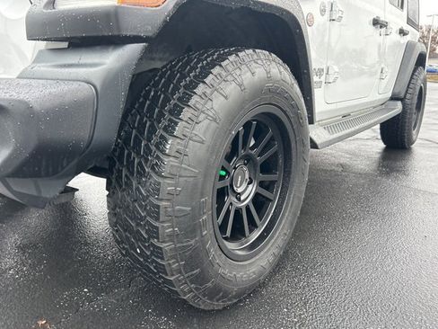 Used 2020 Jeep Wrangler Unlimited Sport S image 11