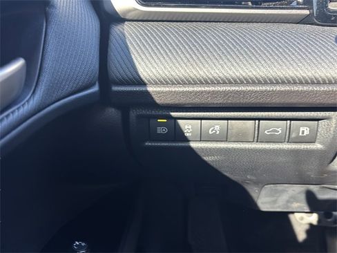 Used 2025 Toyota Camry SE image 22