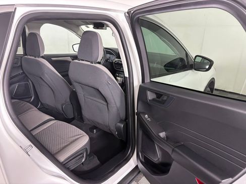 Certified 2022 Ford Escape SE image 32