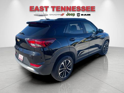 Used 2025 Chevrolet TrailBlazer LT image 3