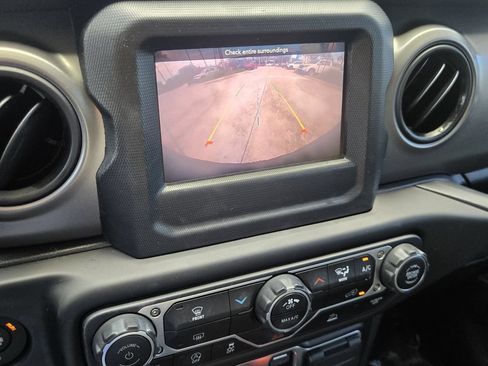 Used 2023 Jeep Wrangler Unlimited Sport AWD/4WD image 22