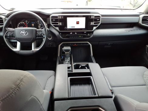 Used 2024 Toyota Tundra SR5 w/ SR5 Convenience Package AWD/4WD image 11