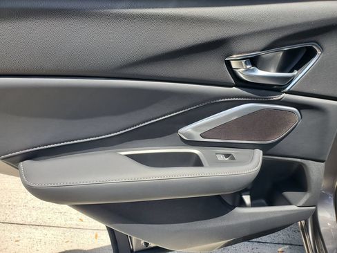 Certified 2025 Acura RDX SH-AWD image 12