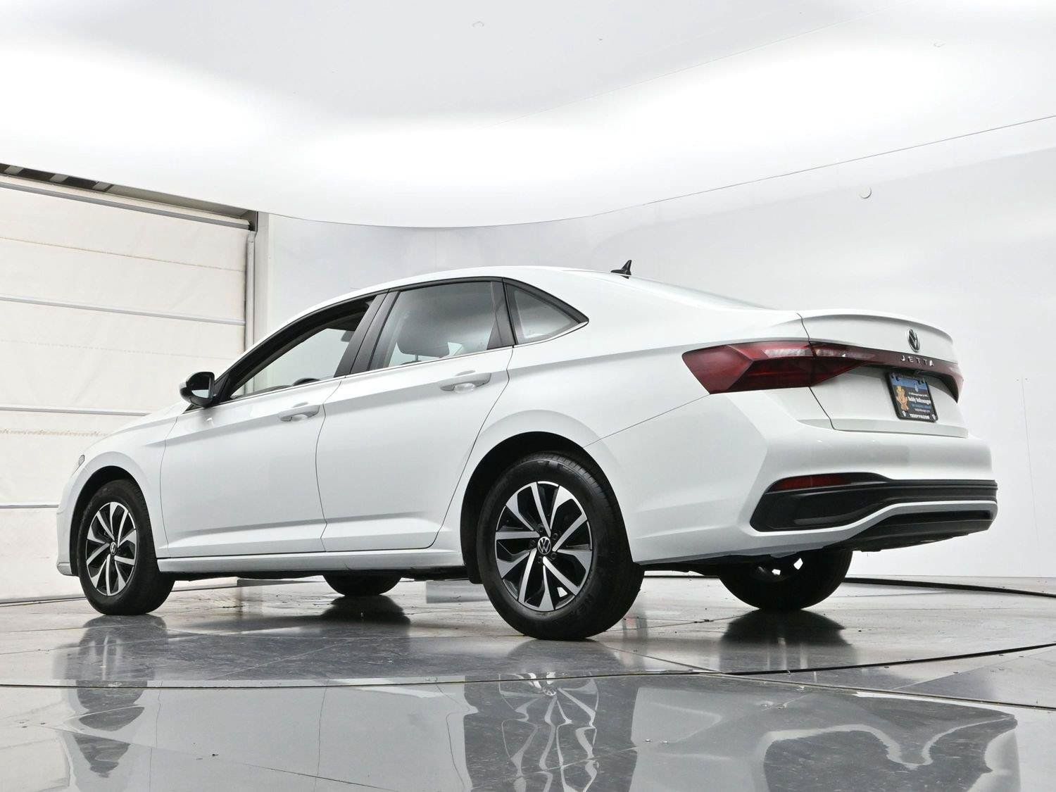 Used 2025 Volkswagen Jetta S FWD image 28