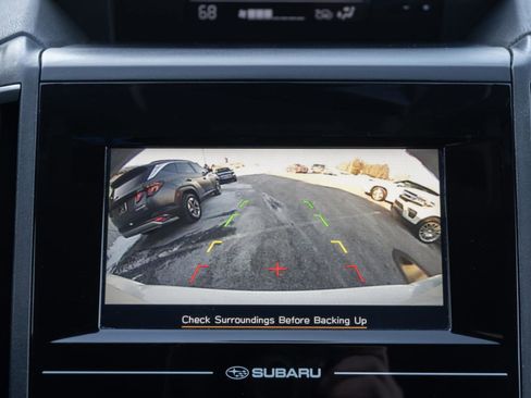 Used 2023 Subaru Crosstrek 2.0i image 3