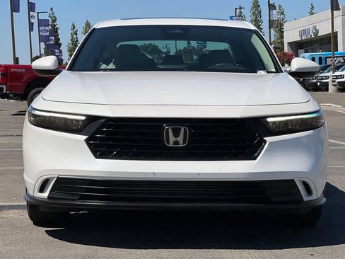 Used 2023 Honda Accord EX image 10