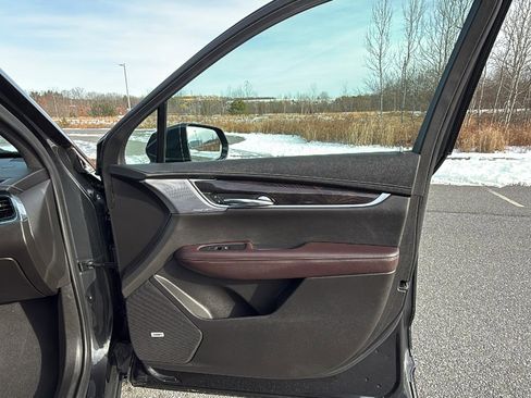 Used 2020 Cadillac XT6 Premium Luxury image 18