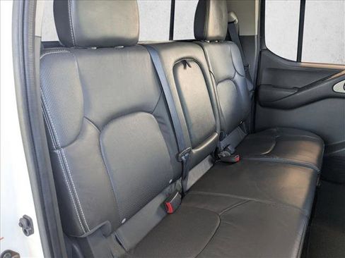 Used 2014 Nissan Frontier PRO-4X w/ Pro-4x Luxury Package AWD/4WD image 19