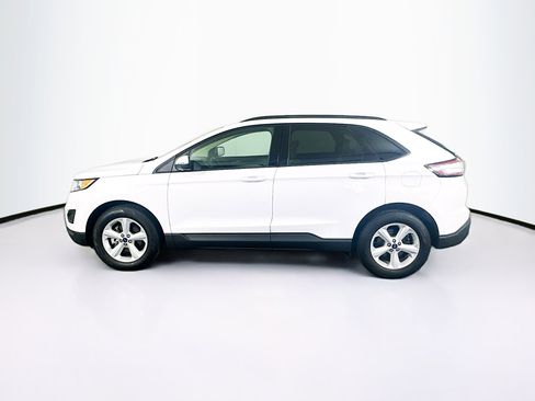 Used 2018 Ford Edge SE FWD image 4