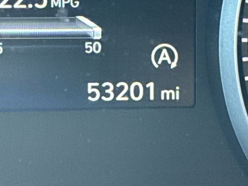 Used 2023 Chevrolet Equinox LT image 48