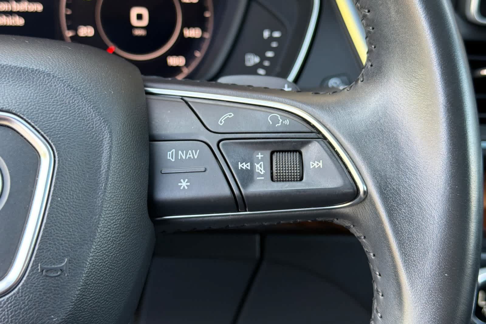 Used 2018 Audi Q5 2.0T Premium AWD/4WD image 28