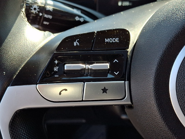 Certified 2025 Hyundai Elantra Limited FWD image 27