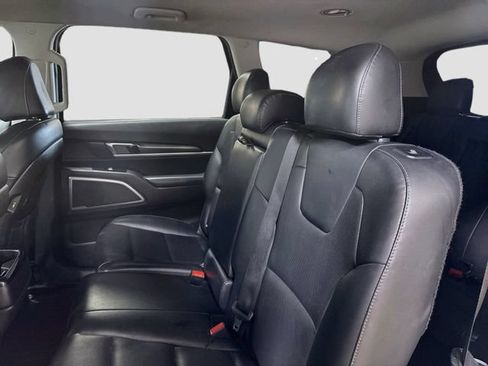 Used 2022 Kia Telluride LX AWD/4WD image 19