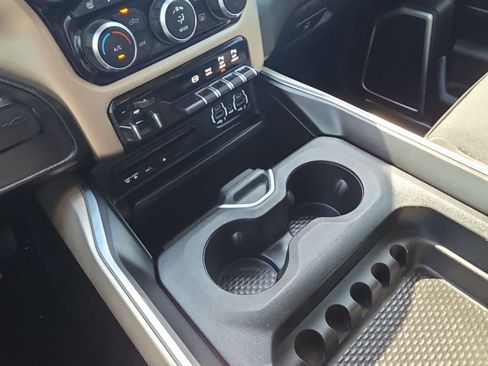 Used 2019 RAM 2500 Laramie AWD/4WD image 18