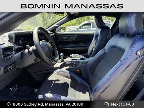 Used 2025 Ford Mustang Dark Horse image 13