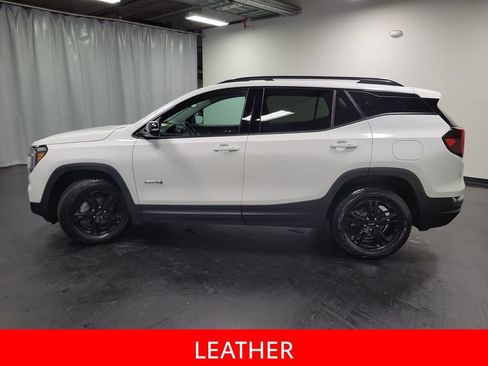 Used 2022 GMC Terrain AT4 AWD/4WD image 5