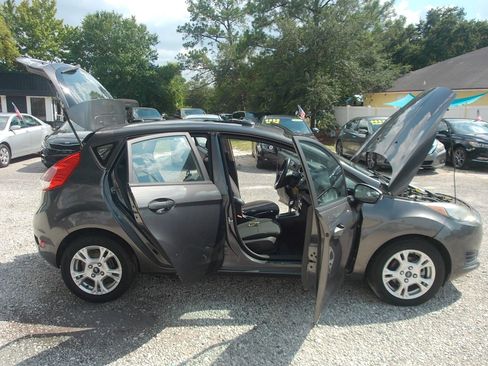 Used 2016 Ford Fiesta SE FWD image 24