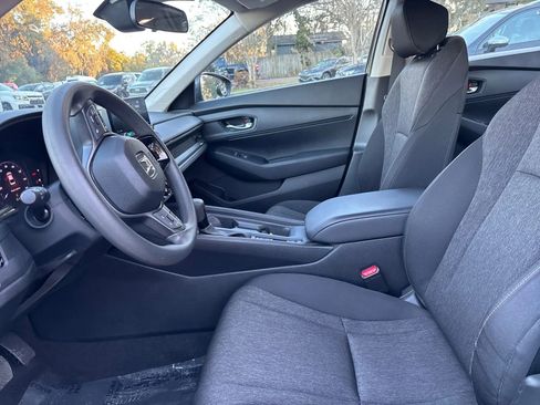 Used 2025 Honda Accord LX image 10