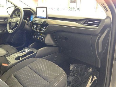 Used 2025 Ford Escape Active AWD/4WD image 5