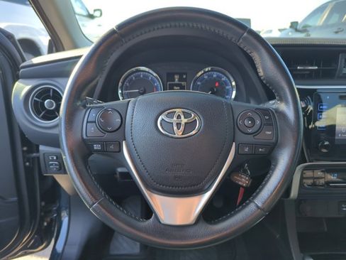 Used 2017 Toyota Corolla SE image 9