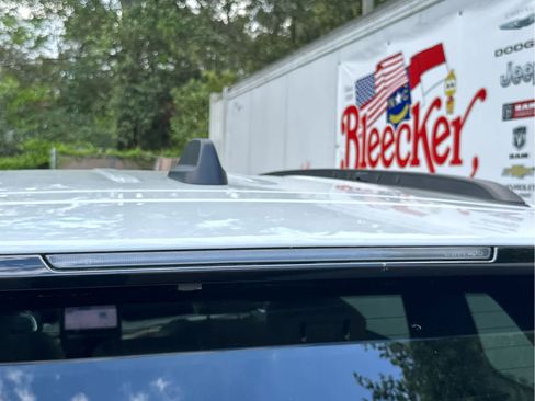 New 2025 Jeep Grand Cherokee Limited w/ Trailer Tow Package image 22