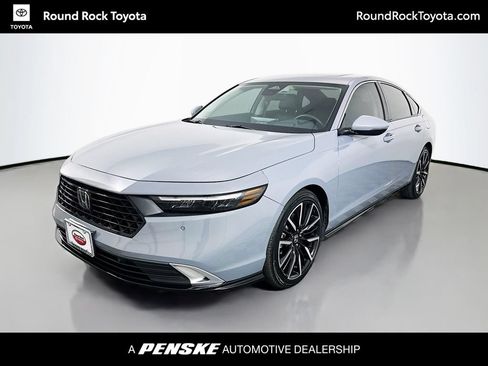 Used 2023 Honda Accord Touring image 1